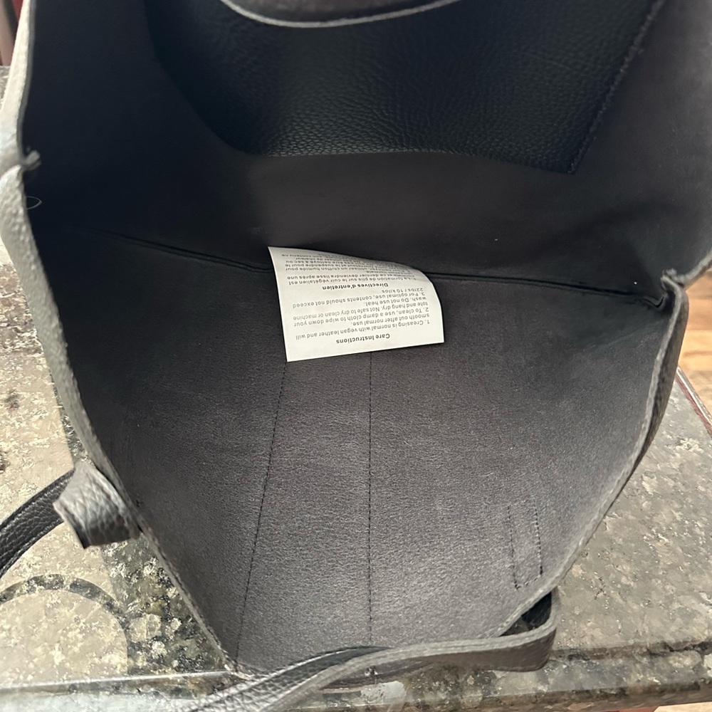 Leather Soft bag - Picture 3 of 4